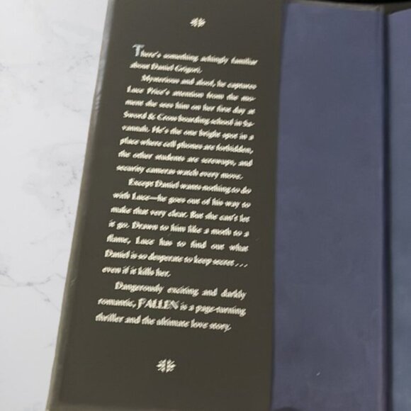 Fallen - Lauren Kate - Hardback - Picture 2 of 5